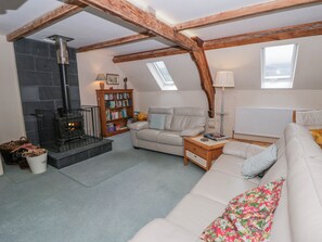 Living area - Yr Hen Ysgoldy (Machynlleth)