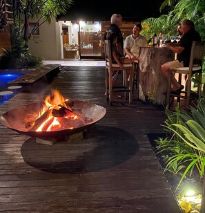 屋外ダイニングエリア