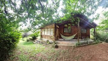 Familjehus - husdjur tillåtna - utsikt mot trädgården | Exteriör