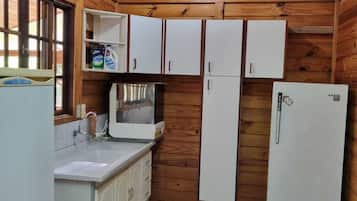 Casa familiare, animali ammessi, vista giardino | Cucina privata