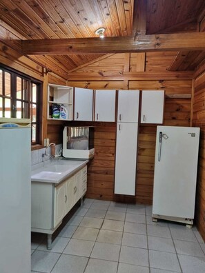 Casa familiare, animali ammessi, vista giardino | Cucina privata