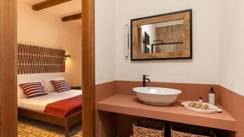 Double Room, Garden View | Bathroom