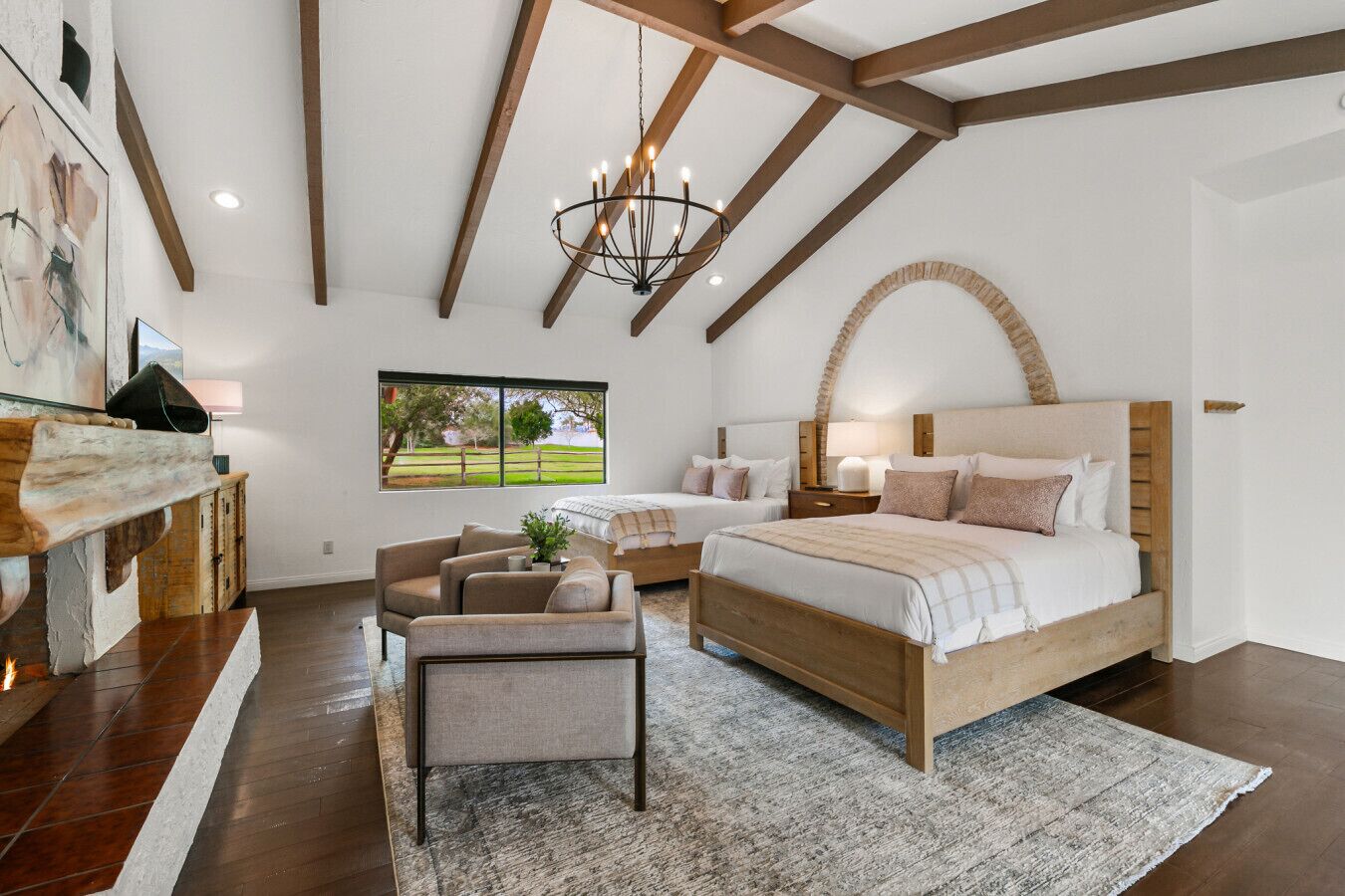 8 bedrooms, iron/ironing board, travel crib, free WiFi