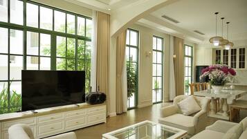 Luxe villa, uitzicht op stad | Woonruimte