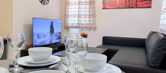 Luxury Hereford Stays Apartment (7) with Parking & Wifi