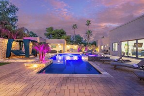 Pool - HÓZHÓ Cactus | Pool | Pickleball | Theatre | BBQ (Scottsdale)