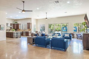 TV, fireplace, stereo, offices - HÓZHÓ Cactus | Pool | Pickleball | Theatre | BBQ (Scottsdale)