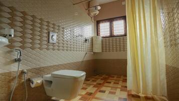 Superior Room | Bathroom