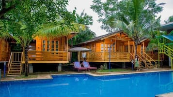 Dobbeltrom – deluxe, balkong, bassengutsikt | Basseng