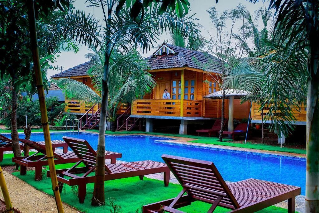 Deluxe Double Room, Balcony, Pool View | Pool | 15 outdoor pools
