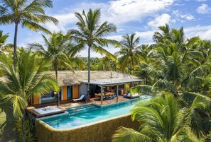 Pool - Beachfront apartment in Itacaré | 5 Suites • Pool • Up to 10 people (Itacaré)