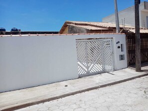 Exterior detail - House on the beach in Peruíbe (Peruíbe)
