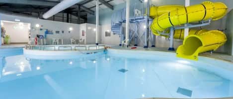 Innenpool, beheizter Pool