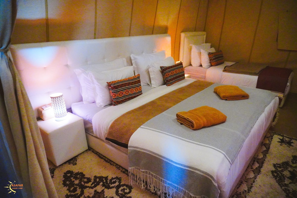 Deluxe Triple Room, Desert View