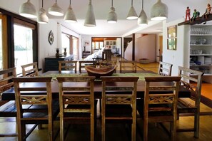 Dining - Sophisticated retreat in Itapororoca, Trancoso, with 6 bedrooms and ocean views. (Trancoso)