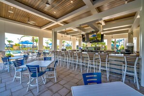 Bar (on property) - Resort Access • Pool • Sleeps 10 • Themed Rooms (Davenport)