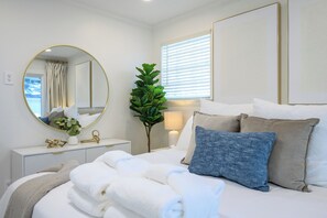 4 Schlafzimmer, Bügeleisen/Bügelbrett, WLAN, Bettwäsche