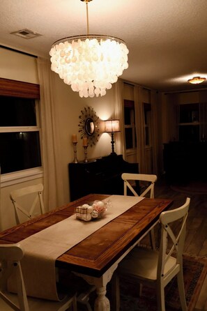 Dining - Private Pool + Fire Pit ~ Sleeps 8 ~ Bike to Beach & Dining (Jacksonville Beach)