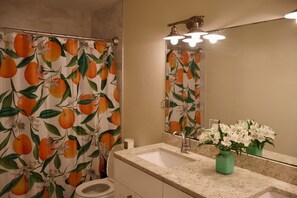 Bathroom - Private Pool + Fire Pit ~ Sleeps 8 ~ Bike to Beach & Dining (Jacksonville Beach)