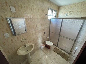 Basic Suite | Bathroom - Cid Marcos (Patos de Minas)