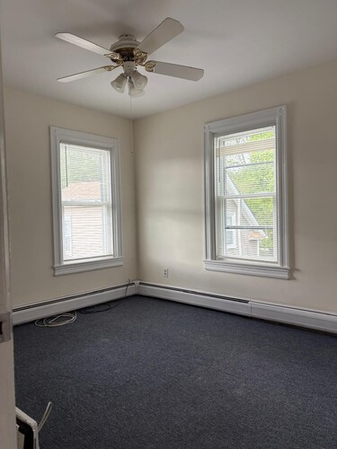 Lovely 2-Bed and 2 Bath building in North Attleborough