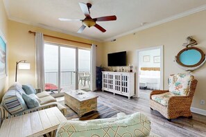 TV - Gulf Front with sweeping views from 20th floor (Panama City Beach)