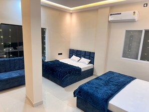 Room - Hotel shrim nx (Ujjain)