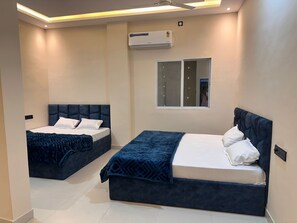 Room - Hotel shrim nx (Ujjain)