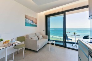 TV - Double Deluxe with balcony and sea view (Las Palmas de Gran Canaria)