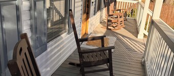 THE RIVERSIDE RETREAT - 30 minutes from SAVANNAH GA- FLOAT/BOAT/RINSE/REPEAT