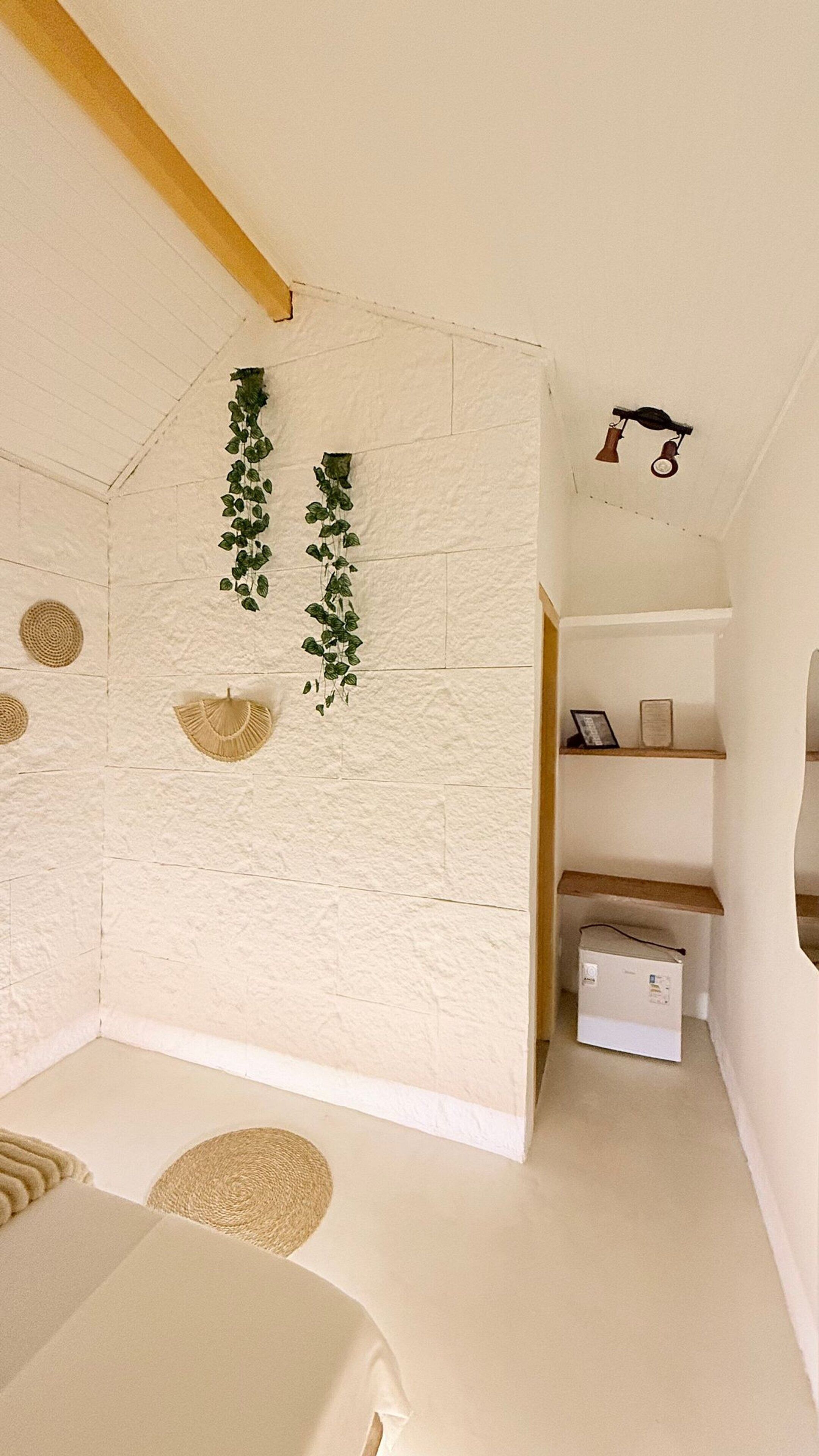 Suite | Interior