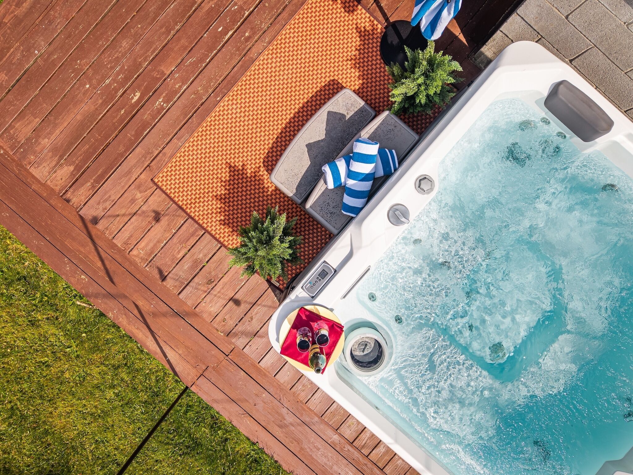 Bain à remous extérieur