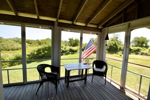 Interior - Charming 3BR Cottage on Pilot Hill (New Shoreham)