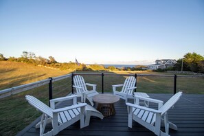 Terrace/patio - Modern Coastal Escape/ Ocean Views  4BR/4BA /AC (New Shoreham)