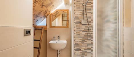 Shower, towels