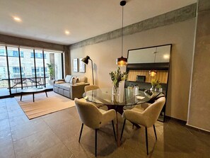 Dining - w* | Modern & Cozy 1BR w/ Terrace in Tabacalera (Ciudad de México)