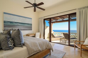 Room - Oceanview Penthouse Beachclub and Yacht Membership (San José del Cabo)