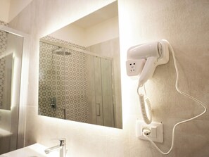 Bathroom - Buonaurio Home (Naples)