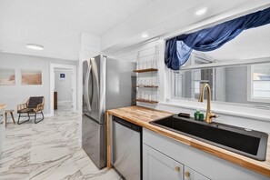 Interior - Sonnenhaus! 2 Blocks from Beach Access! (Redington Beach)