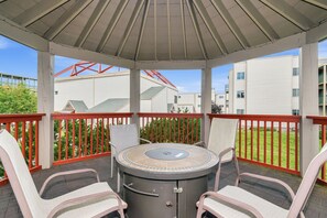 Outdoor dining - Above the Clouds | Beech Mtn Condo | Views & Pool (Beech Mountain)