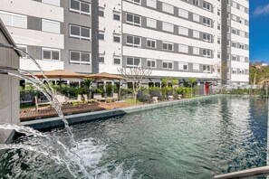 Pool - Modern & Vista 11th Floor: Bourbon Teresópolis Side (Porto Alegre)