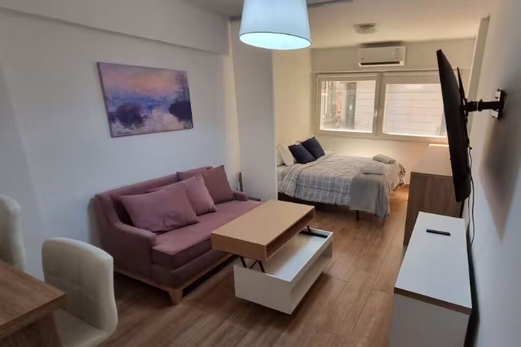 1 bedroom, iron/ironing board, internet, bed sheets