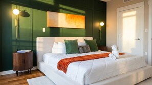 Luxury Penthouse, Balcony, City View - Capital Metro Stay (Washington)