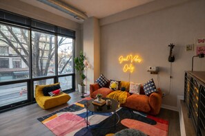 Standard Apartment, 2 Bedrooms | Living area