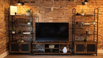 Standard Apartment, 1 Bedroom | Living area