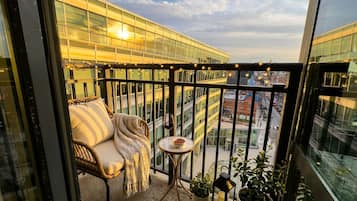 Penthouse Mewah, balkon, pemandangan kota | Pemandangan balkon