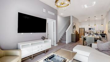 House, Multiple Beds, Pool Access, Pool View (Azur Resort 609) | Living area