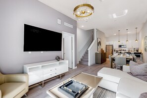 House, Multiple Beds, Pool Access, Pool View (Azur Resort 609) | Living area - Dog-friendly Townhouse With Private Pool, Screened Lanai, Washer/dryer (Davenport)