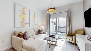 House, Multiple Beds, Pool Access, Pool View (Azur Resort 609) | Living area