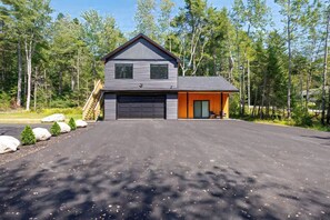 Exterior - 1 BR Peaceful Loft in Ellsworth! [Sable Loft] (Ellsworth)